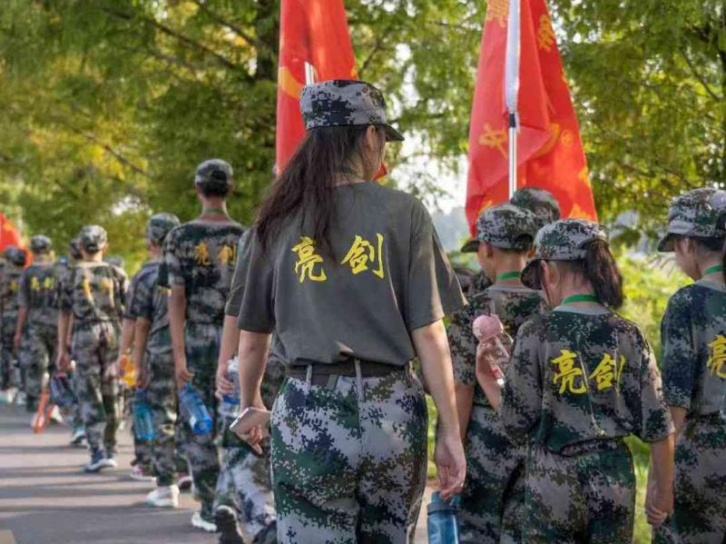 孩子应该懂得感恩和父母的不容易